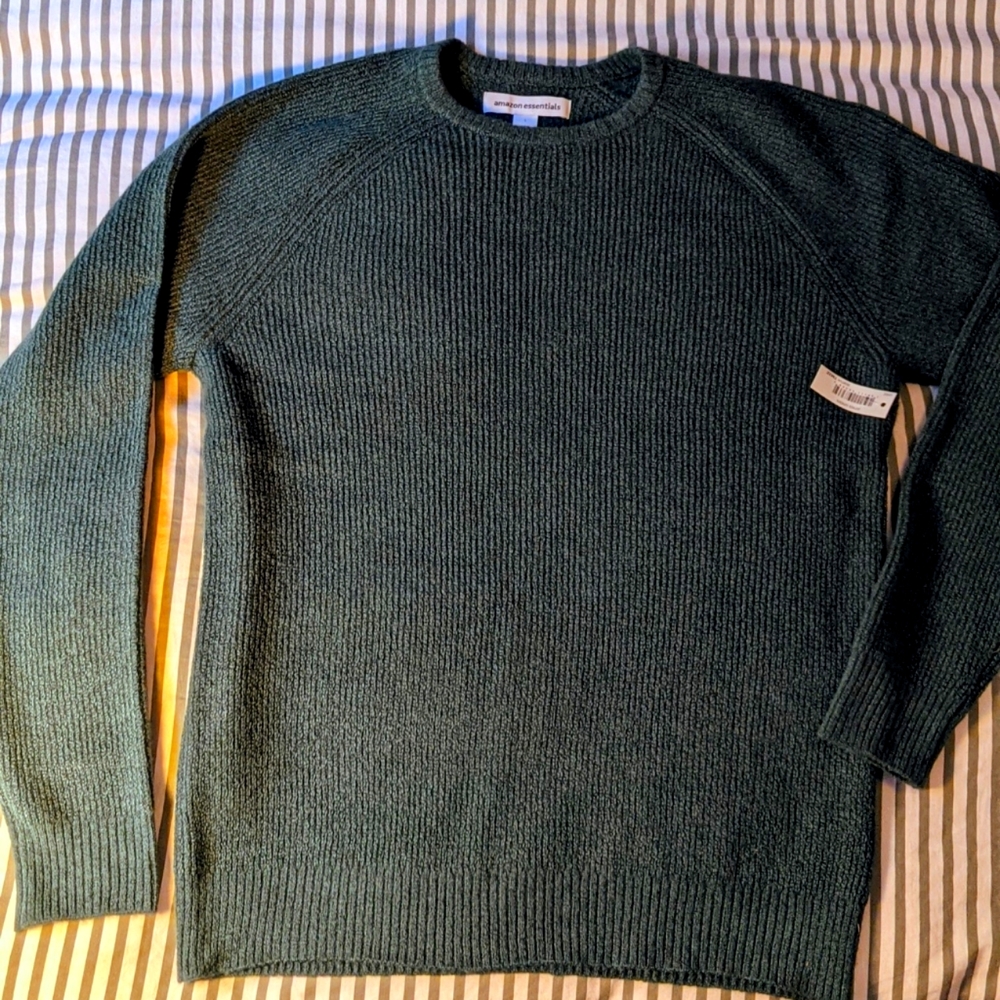 NWT Sweater 🍏